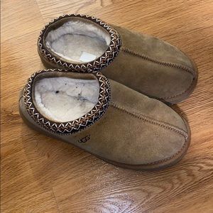 Ugg slippers